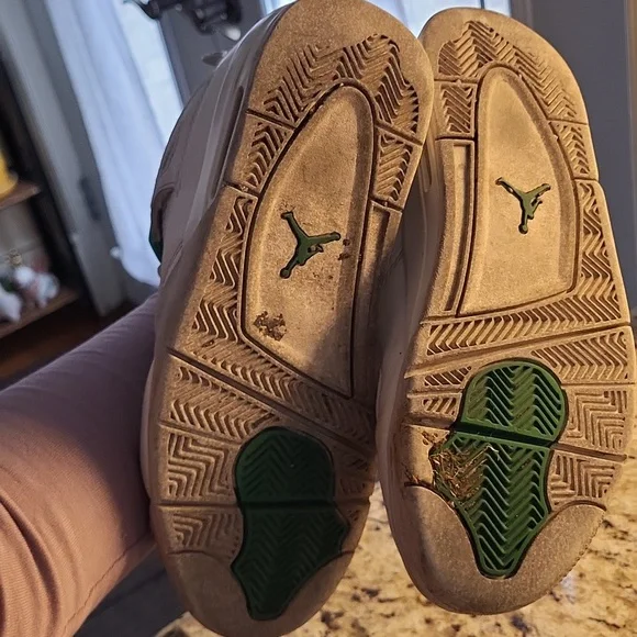 retro jordans women White and Green Sneakers - Picture 7 of 7